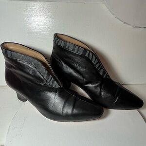 80s Vintage AEROSOLES Black Ankle Boots Classic Design